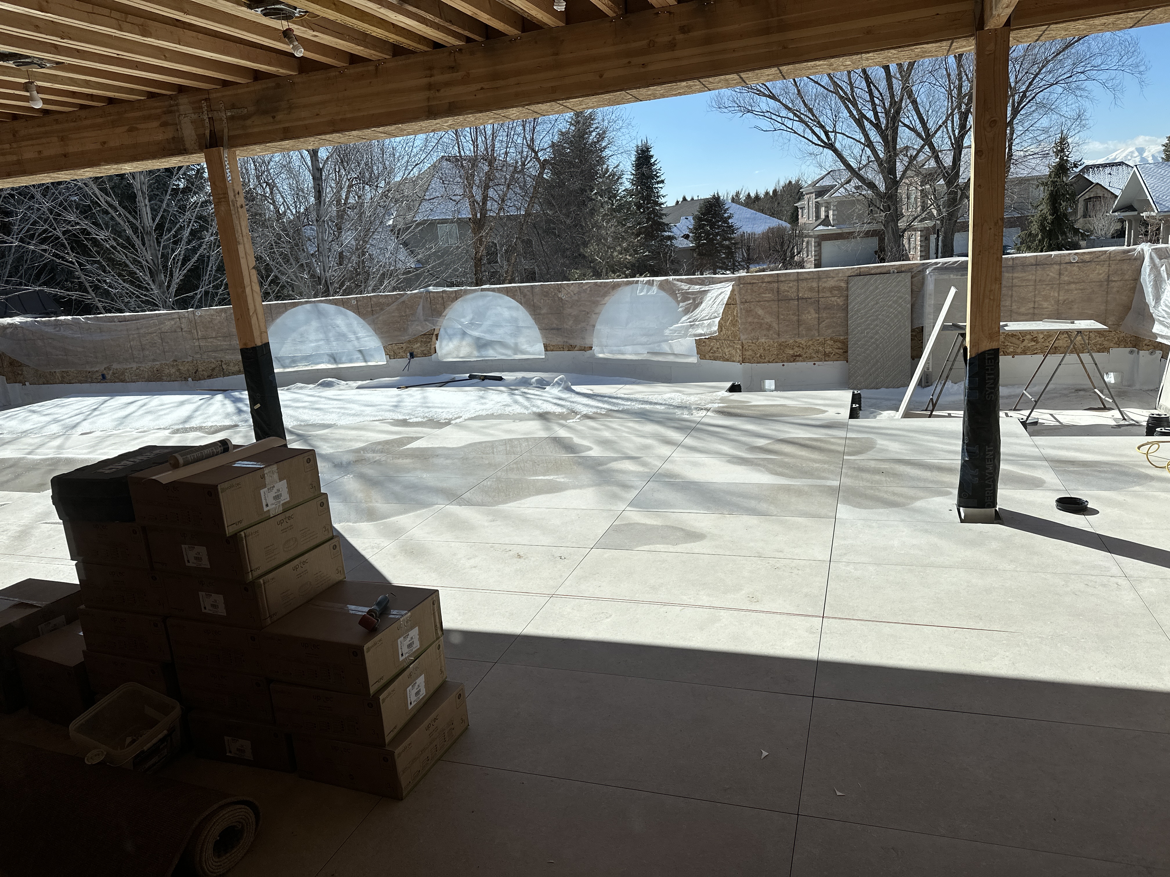 A new indoor–outdoor connection
